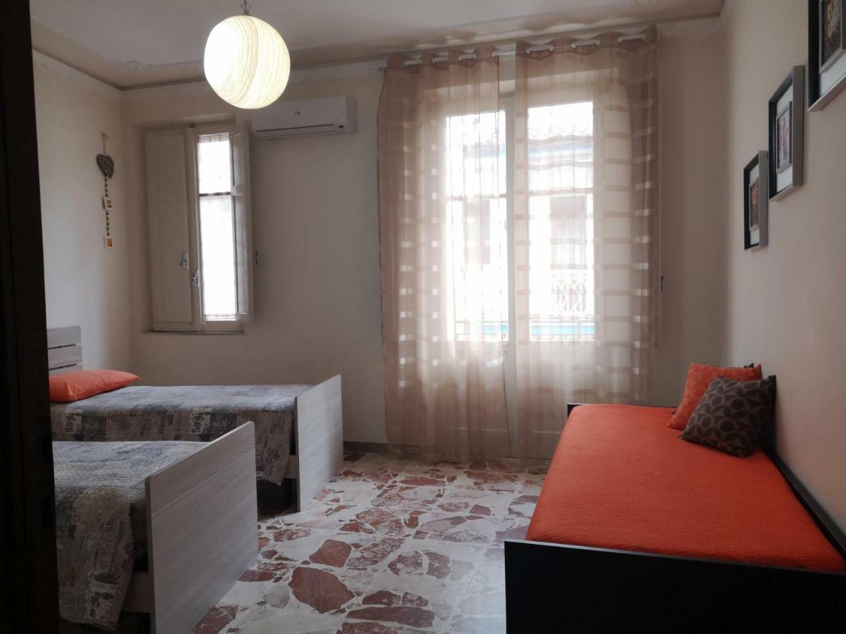 Casa Dany&Olga Lägenhet Giardini Naxos Exteriör bild